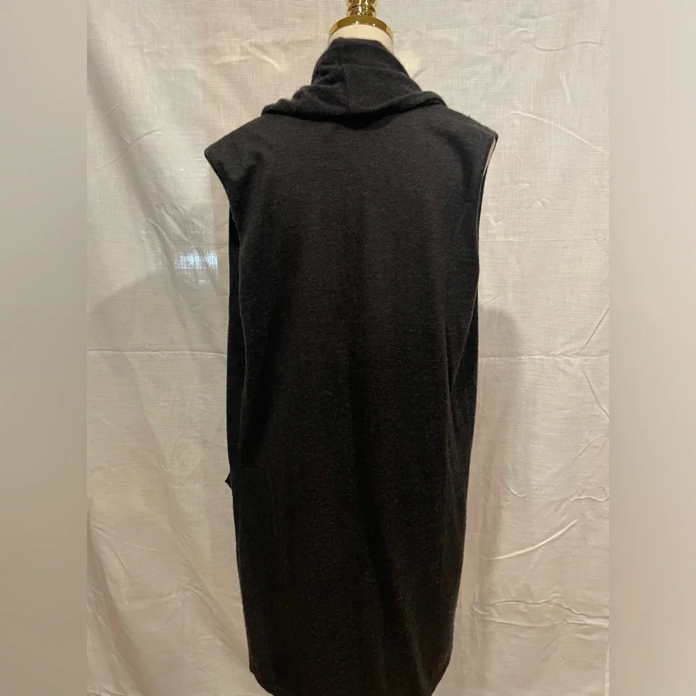 CHANEL CASHMERE cardigan / sleeveless long‎ vest vintage